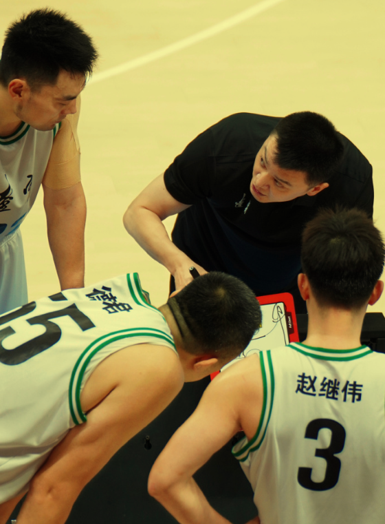 OD体育官网-若杨鸣回归，赵继伟留队，再找3到4名顶级外援,辽篮能否重塑辉煌?